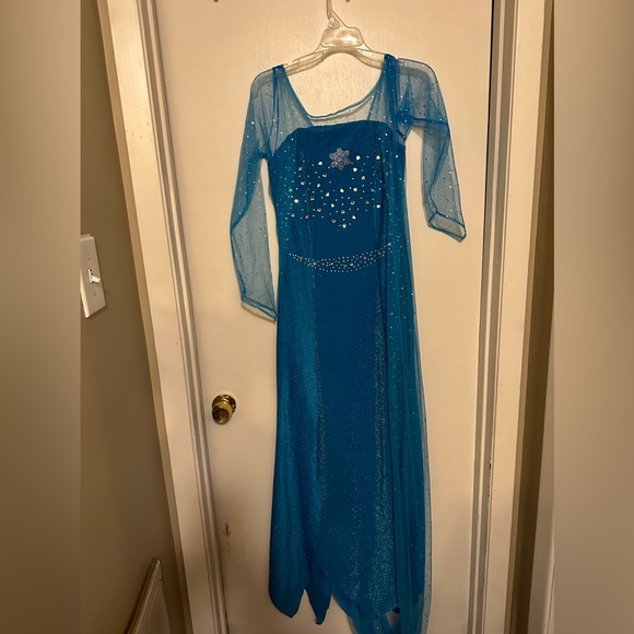 Size Medium Disney Princess - Picture 4 of 9